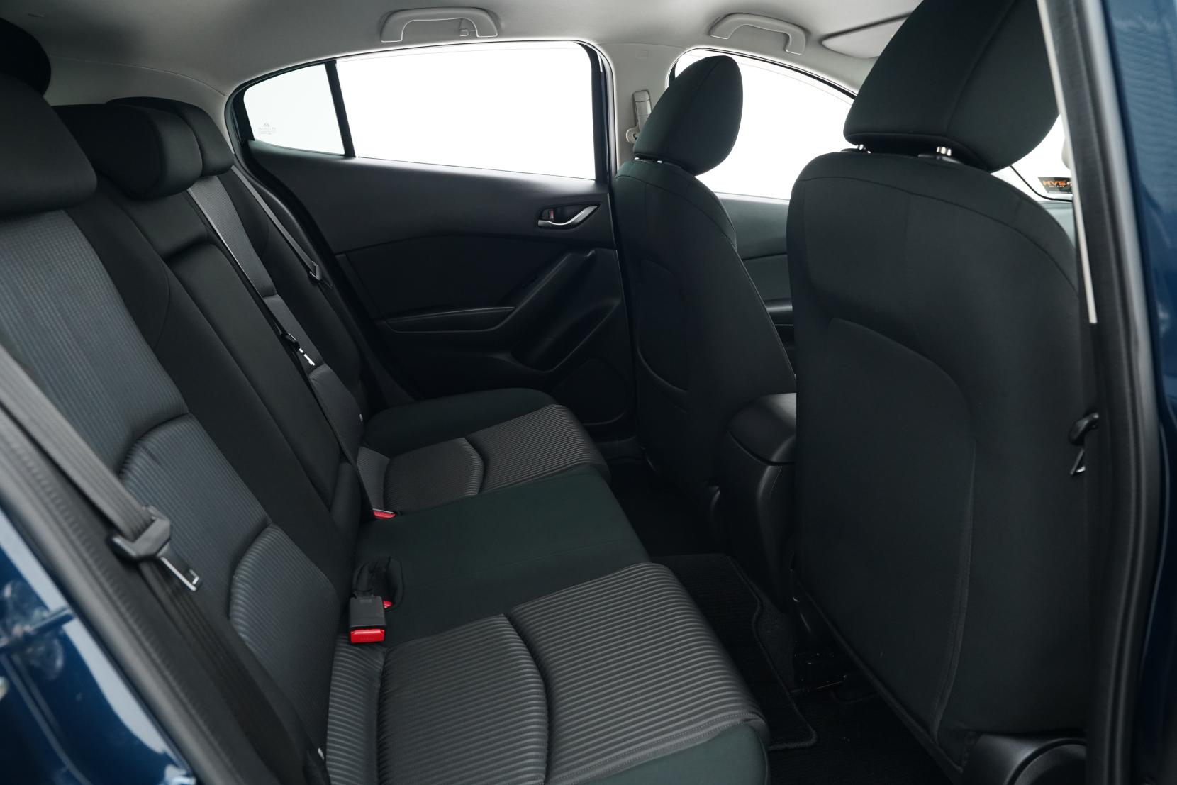 Mazda Axela 2.0 SPORT 20S TOURING