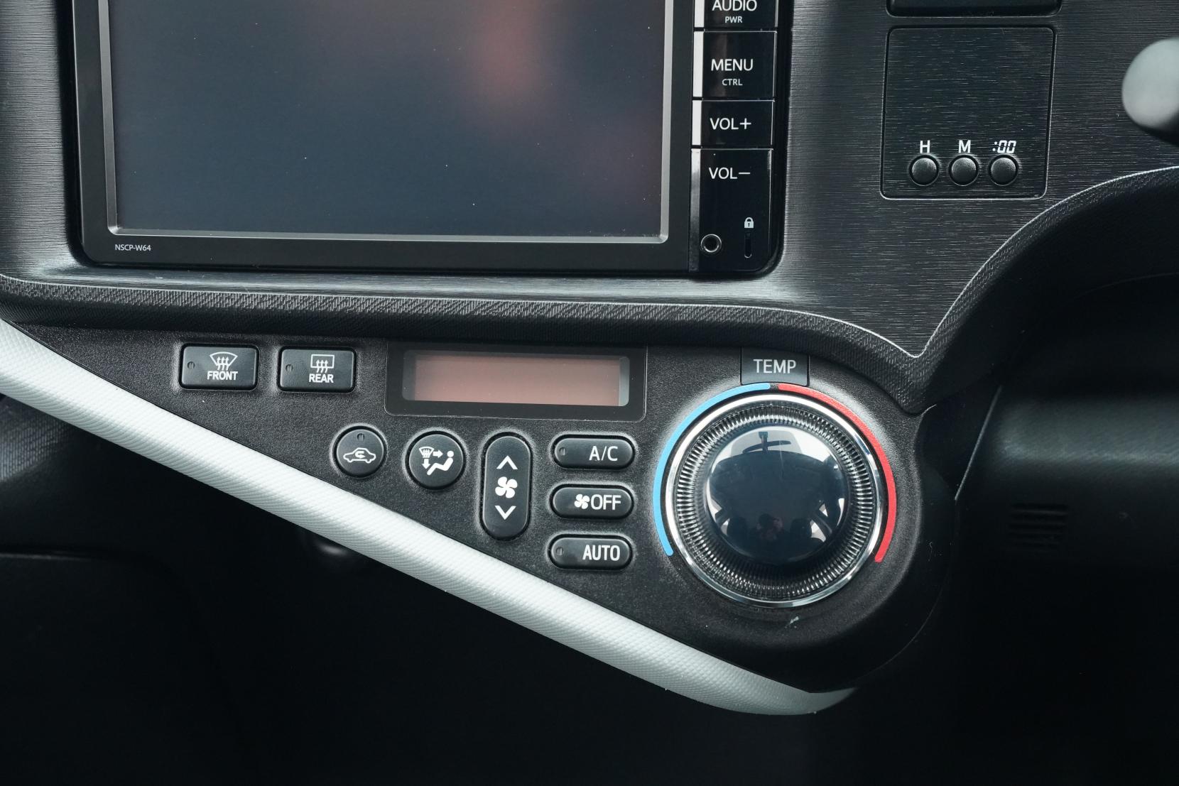 Toyota Aqua 1.5 Hybrid S