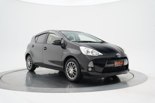 Toyota Aqua 1.5 Hybrid S