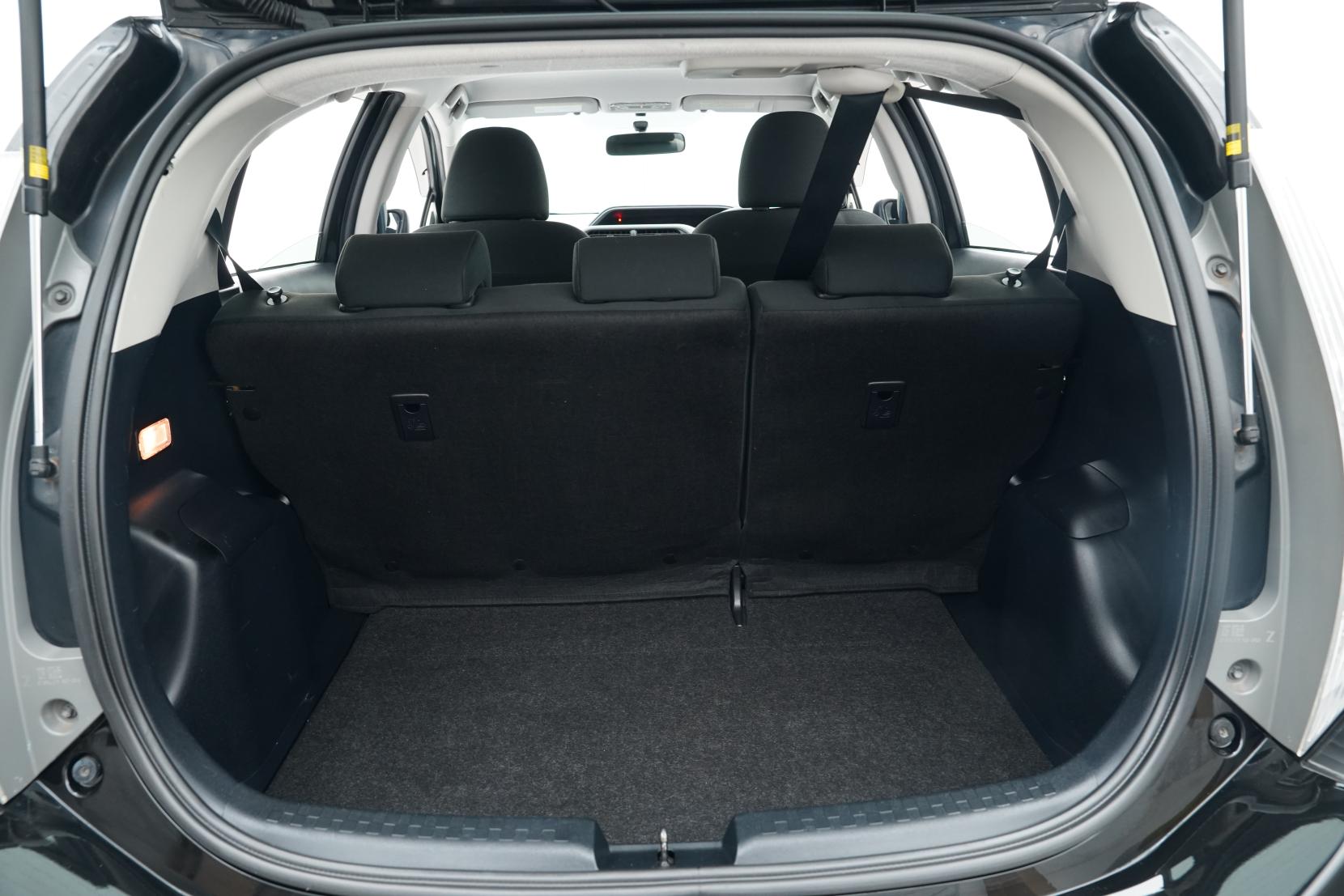 Toyota Aqua 1.5 Hybrid S