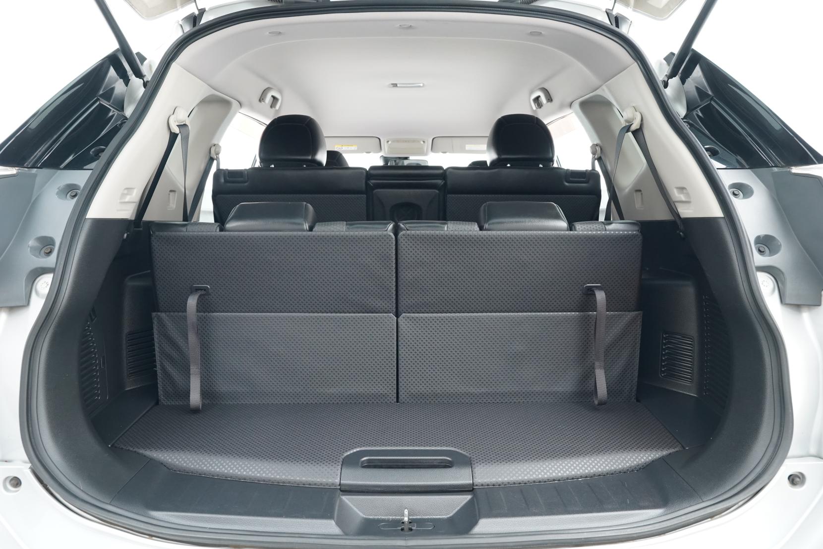 Nissan X-Trail 20X 4WD 5 Seater