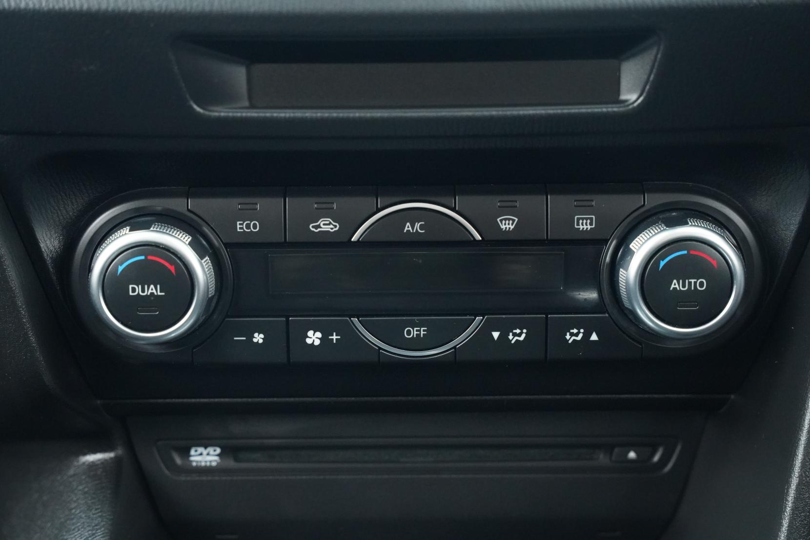 Mazda Axela Hybrid S