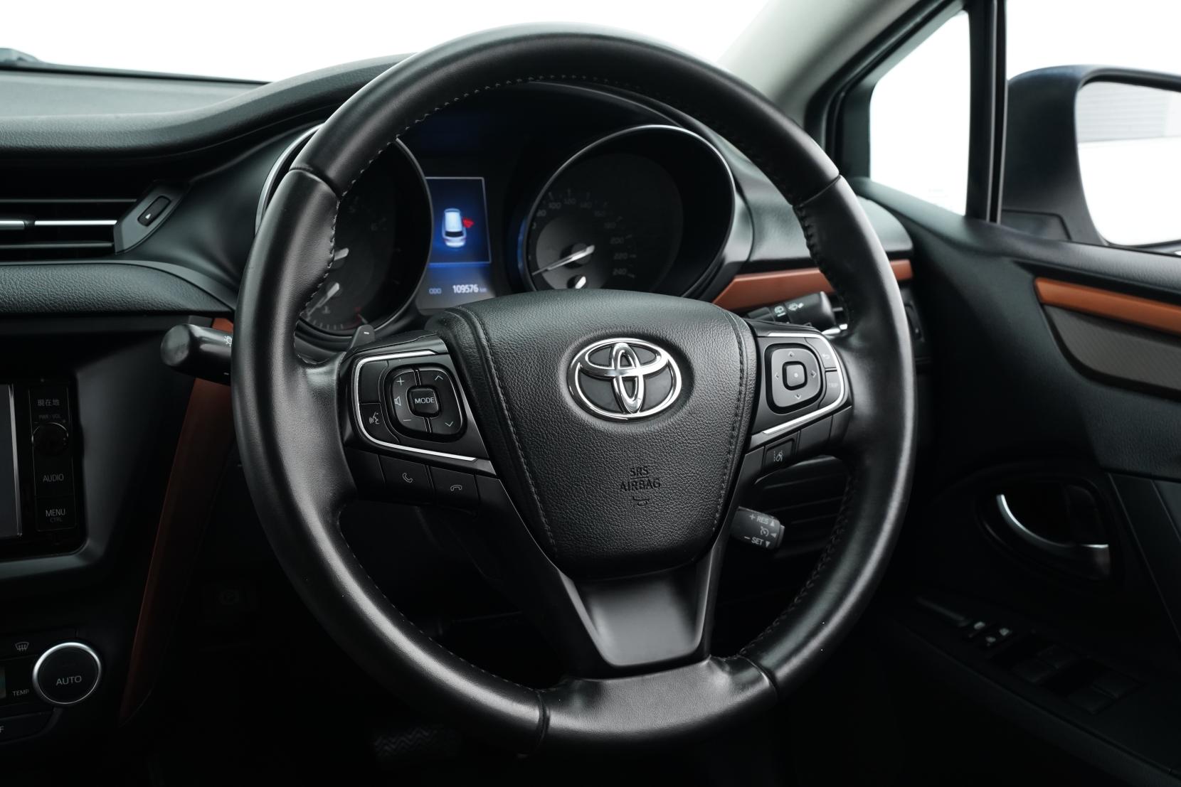 Toyota Avensis 2.0 WAGON LI