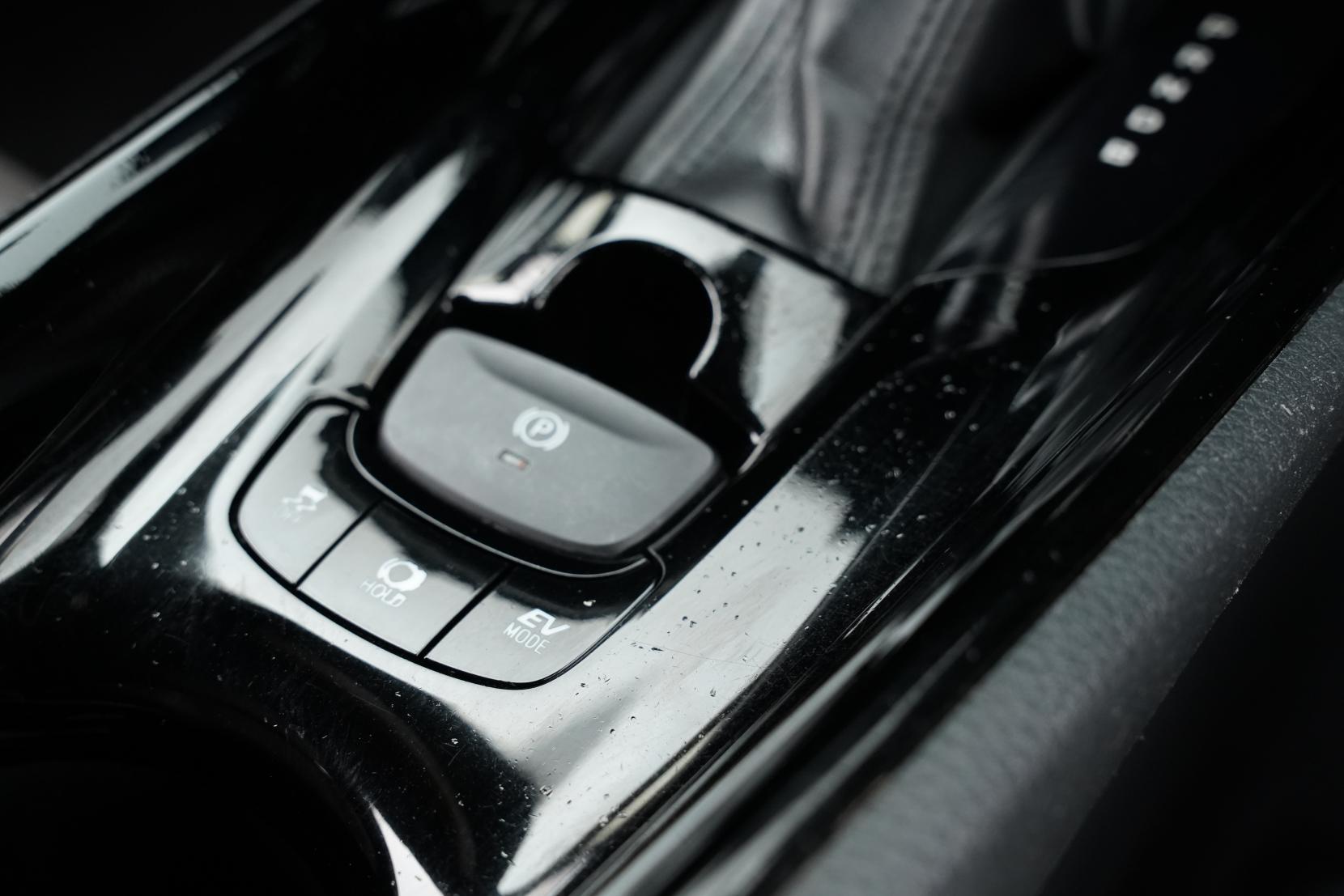 Toyota C-HR 1.8 G Hybrid Facelift