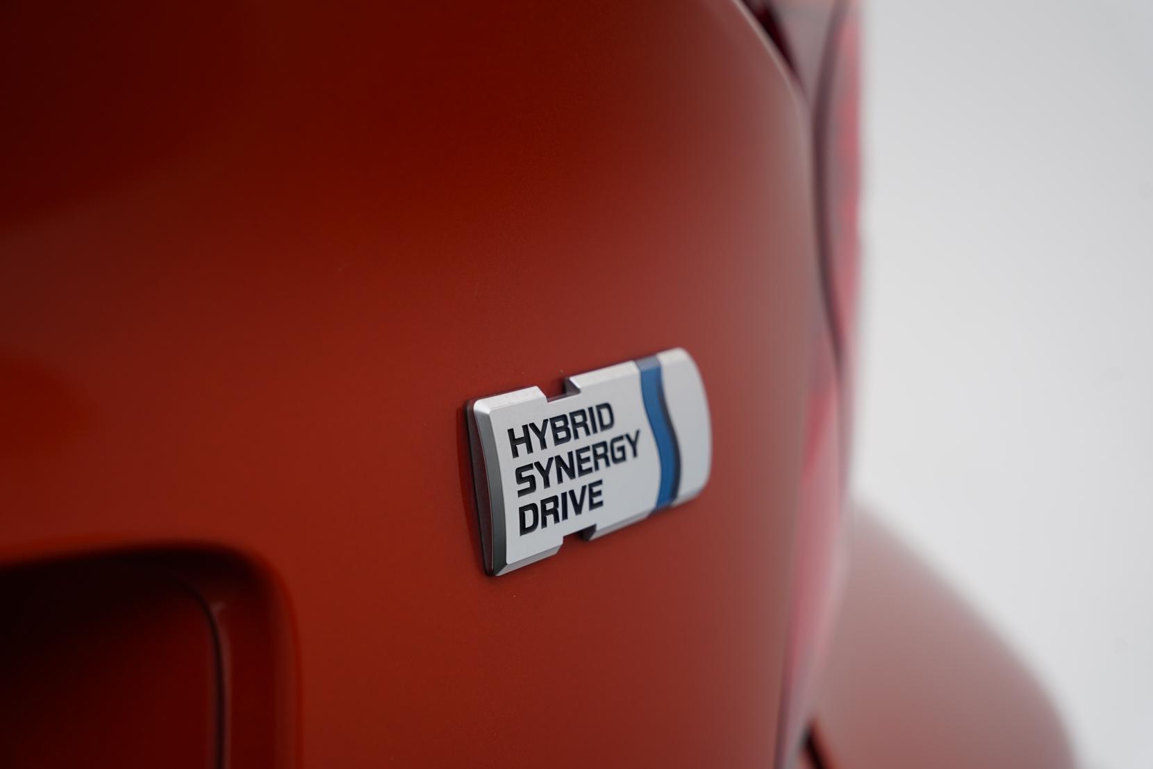 Toyota C-HR 1.8 G Hybrid Facelift