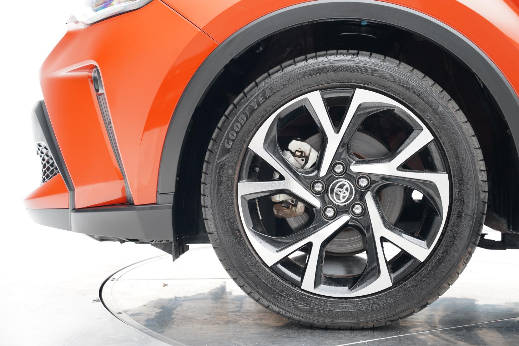 Toyota C-HR 1.8 G Hybrid Facelift