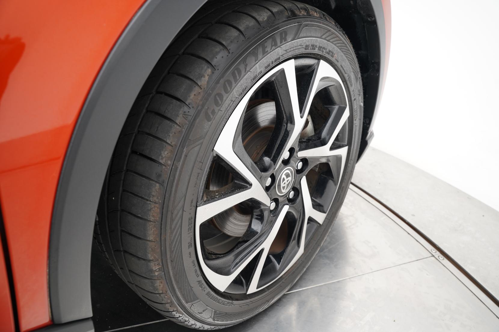 Toyota C-HR 1.8 G Hybrid Facelift