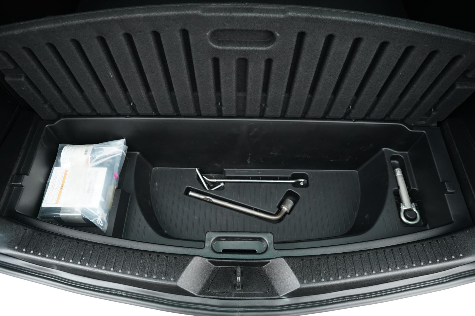 Mazda Premacy 2.0 20C- SKYACTIVE