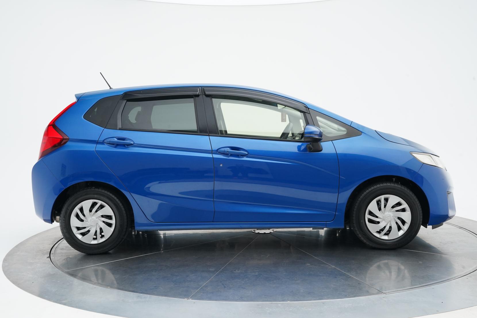 Honda Fit ARIA 13G F PACKAGE