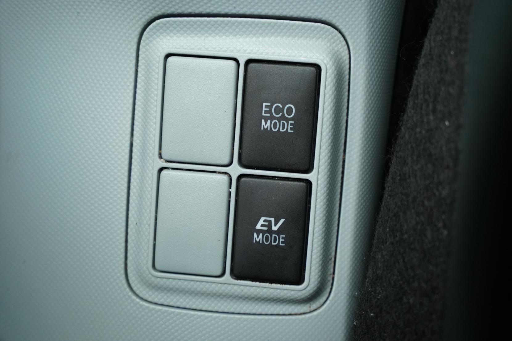 Toyota Aqua 1.5 Aqua II (facelift 2025) S Push Start