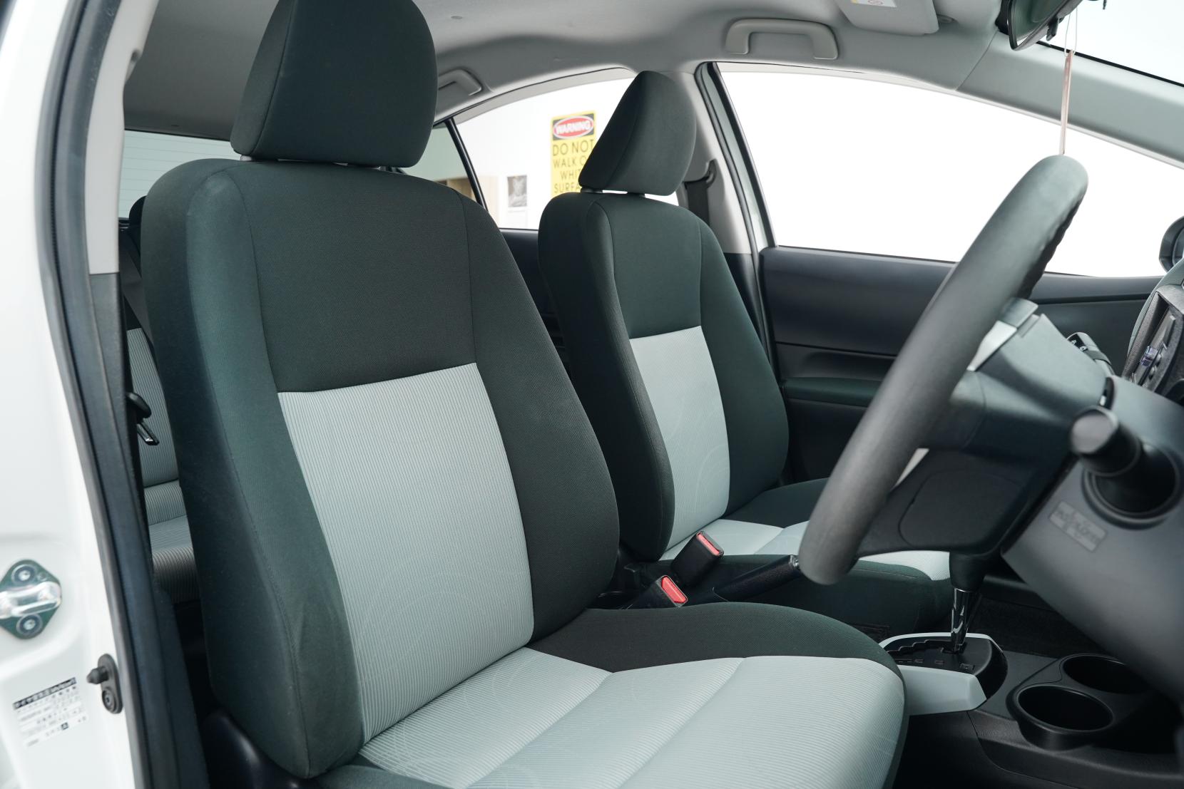 Toyota Aqua 1.5 Aqua II (facelift 2025) S Push Start