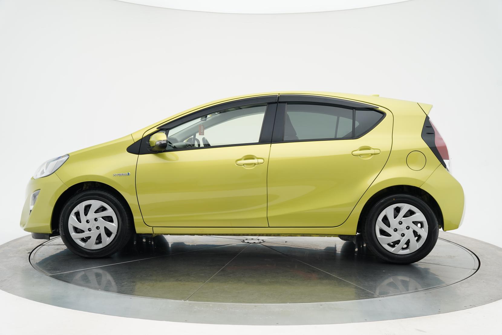 Toyota Aqua 1.5 G BLACK SOFT LEATHER SELECTION