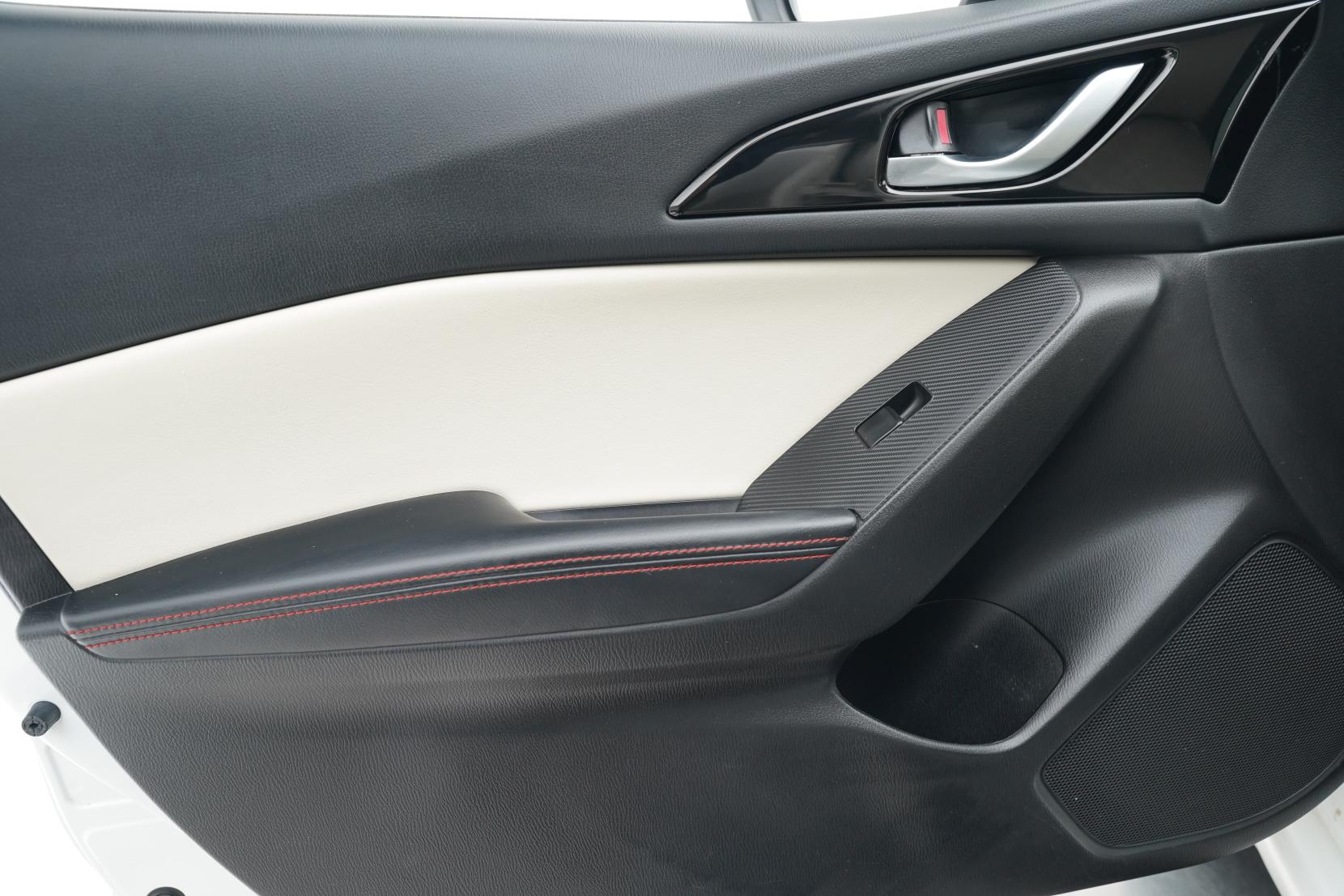 Mazda Axela 2.0 20S Touring L Package