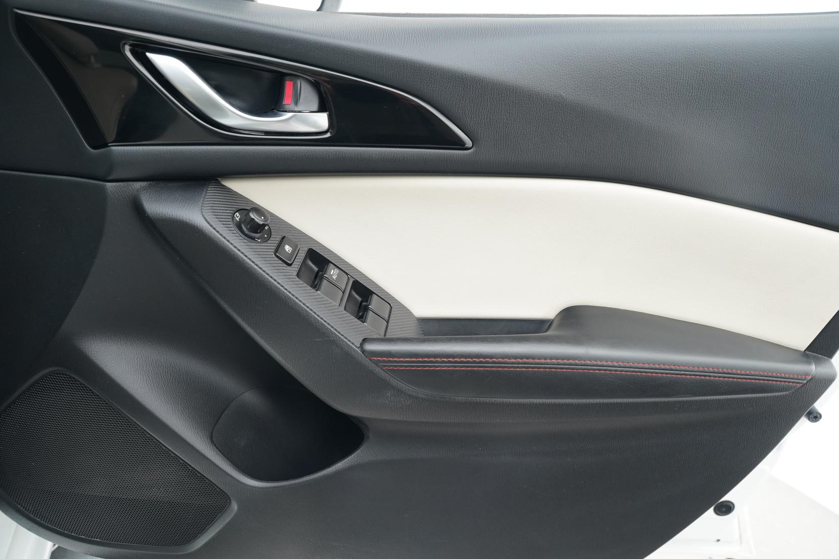 Mazda Axela 2.0 20S Touring L Package