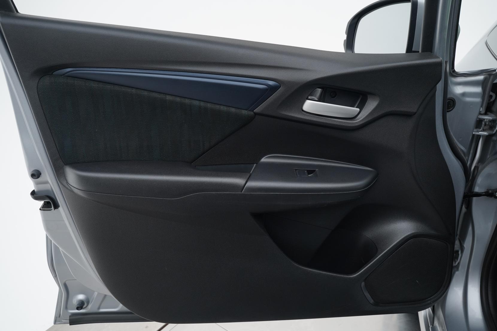 Honda Fit 1.5 HYBRID HONDA SENSING