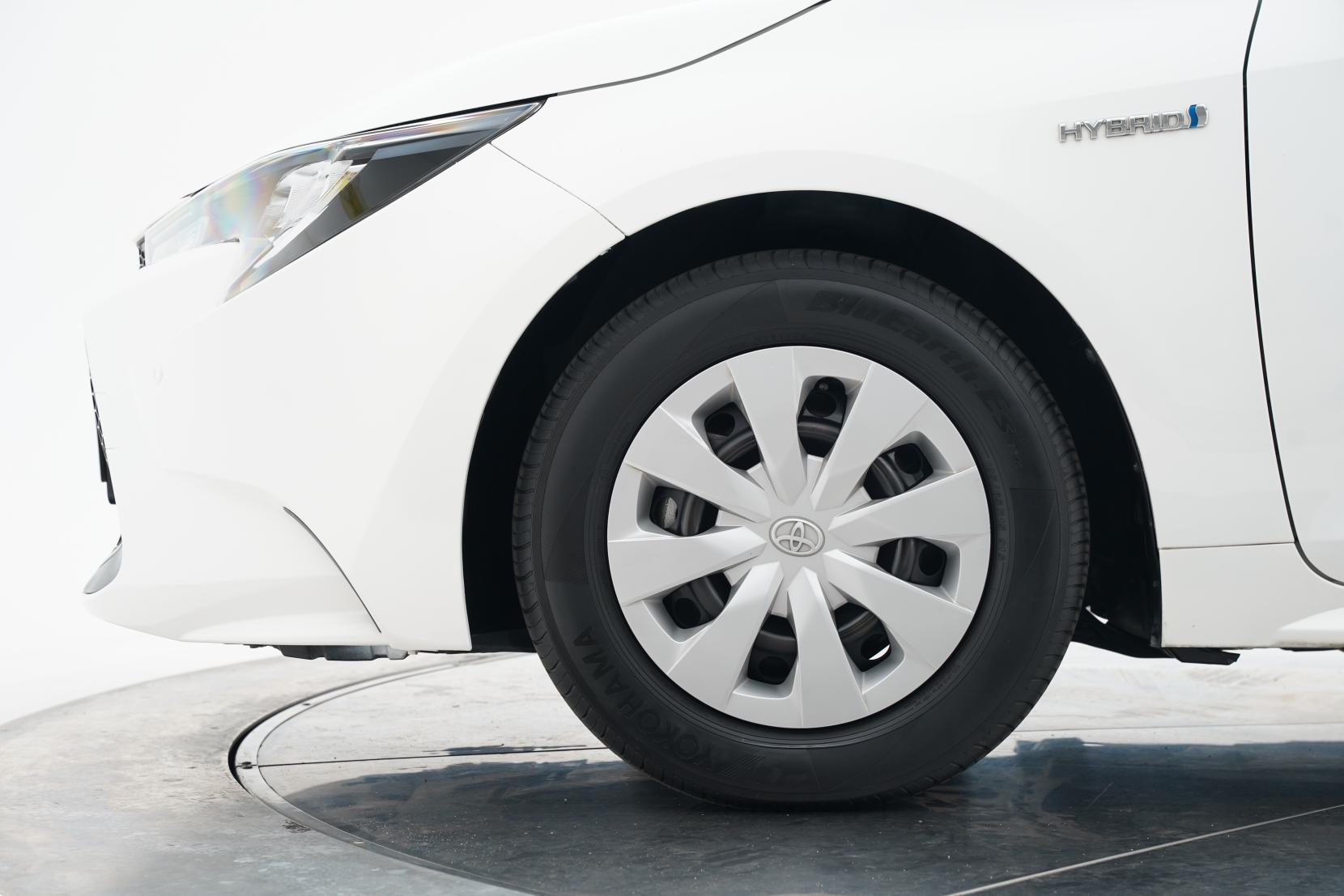Toyota Corolla 1.8 TOURING HYBRID G-X