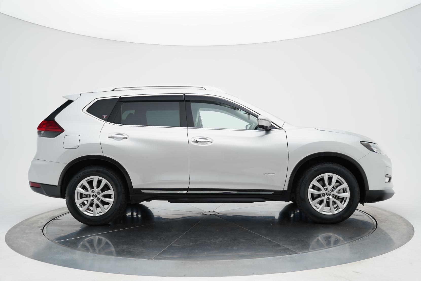Nissan X-TRAIL 2.0 20XI HYBRID 4WD