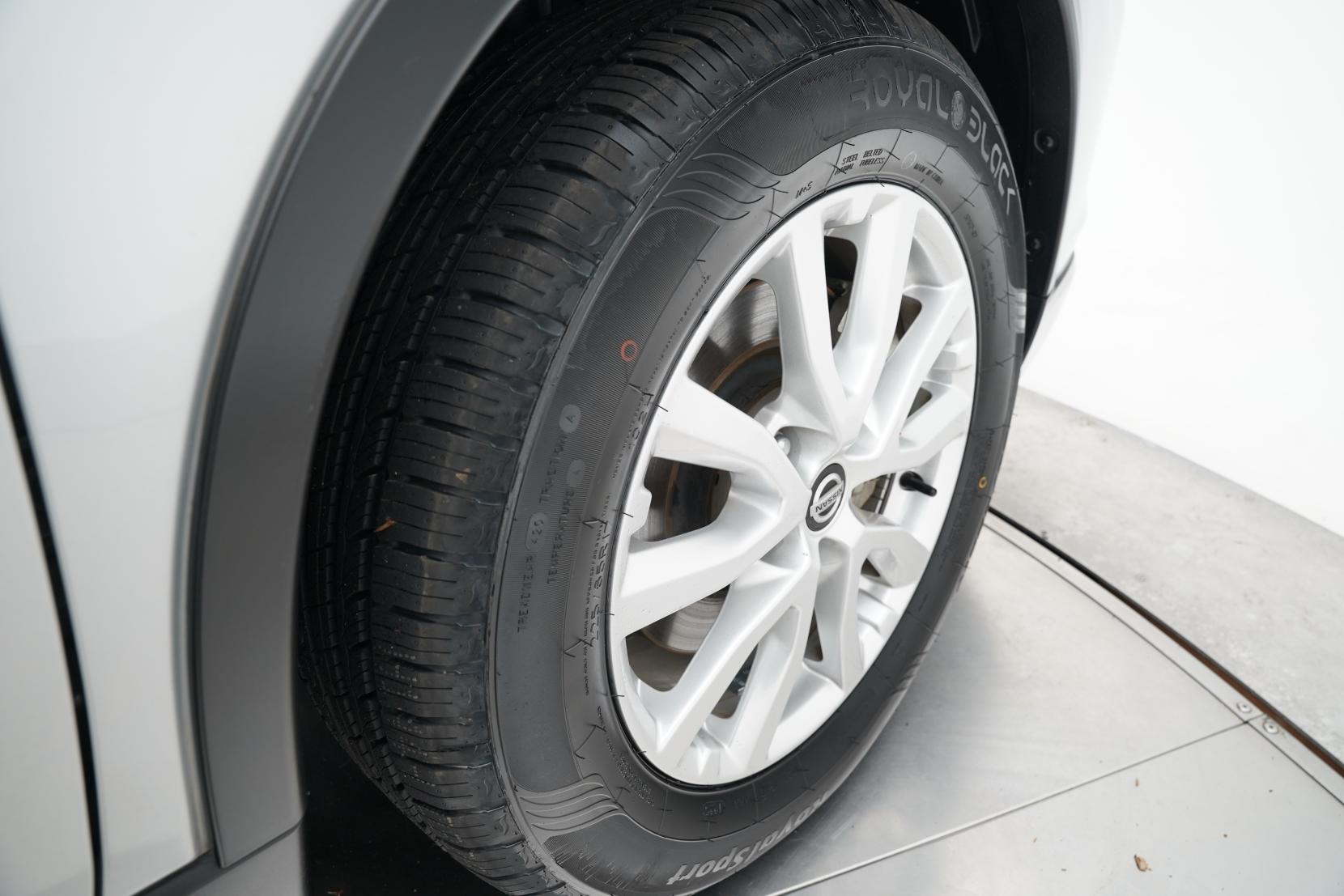 Nissan X-TRAIL 2.0 20XI HYBRID 4WD