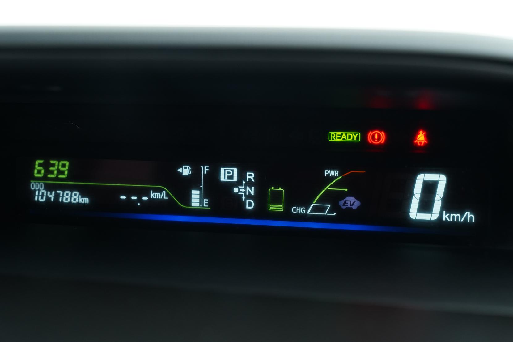 Toyota Prius Alpha Wagon S