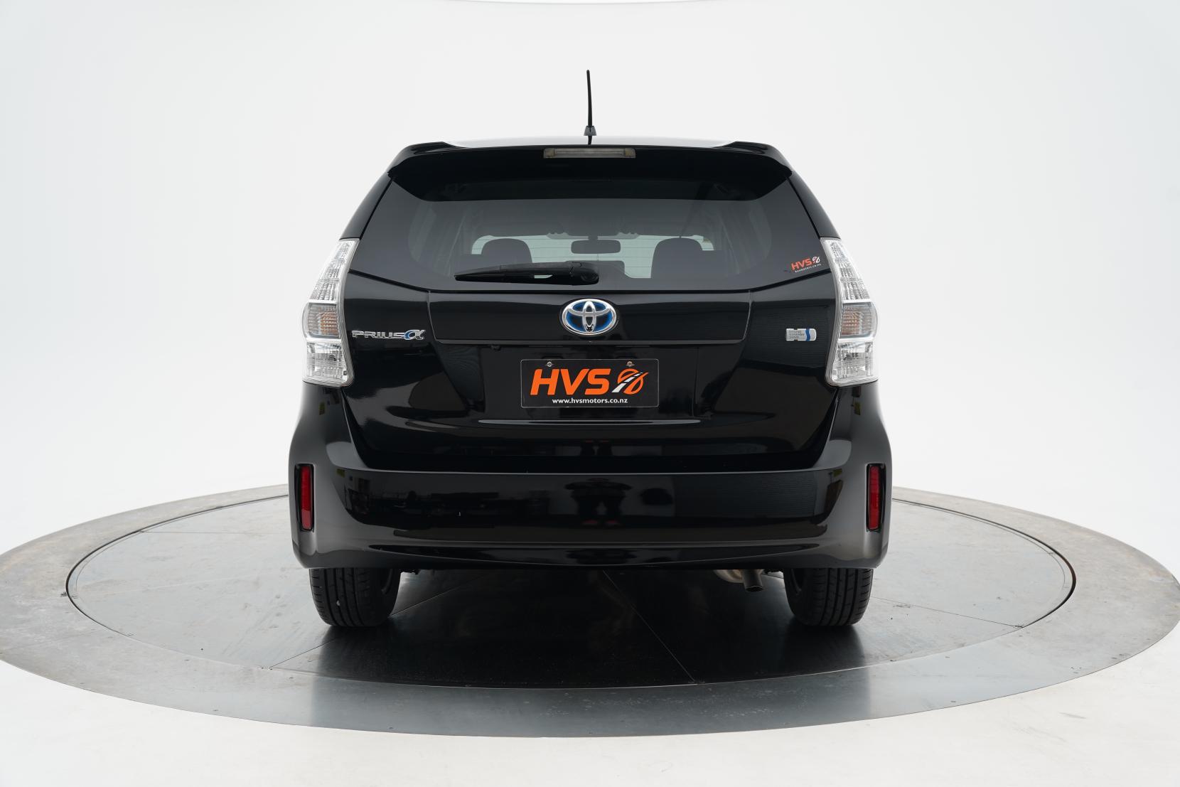 Toyota Prius Alpha Wagon S