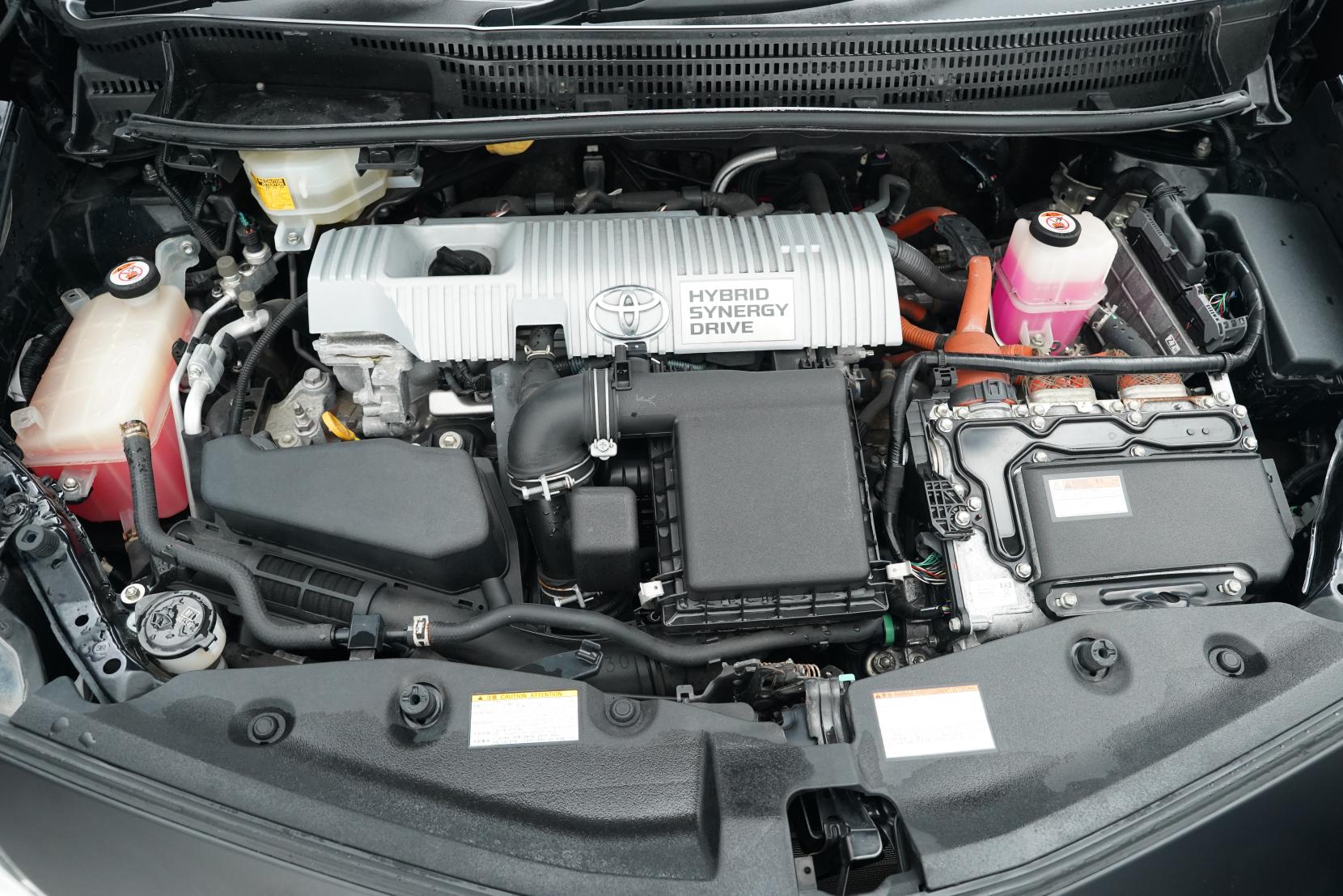 Toyota Prius 1.8 Alpha S Facelift