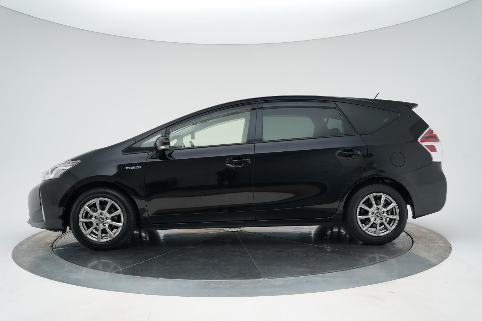 Toyota Prius 1.8 Alpha S Facelift