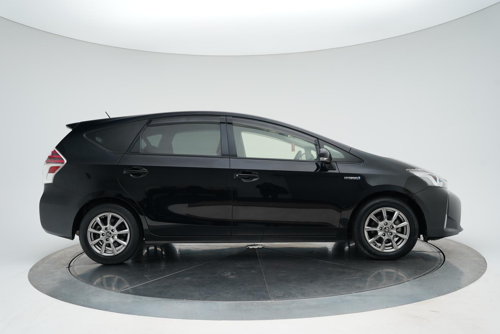 Toyota Prius 1.8 Alpha S Facelift
