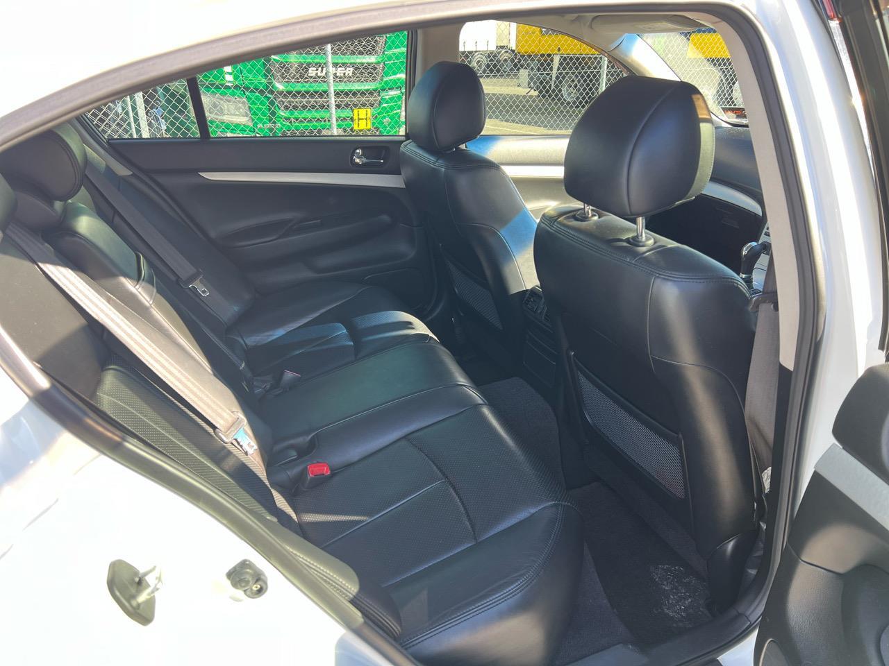 Nissan Skyline 2.5 250GT Type S V36