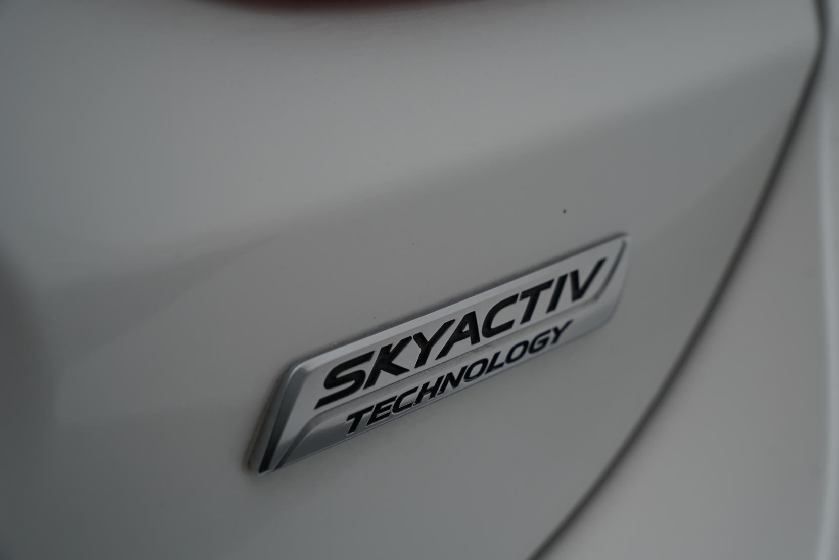 Mazda Atenza 2.0 20S