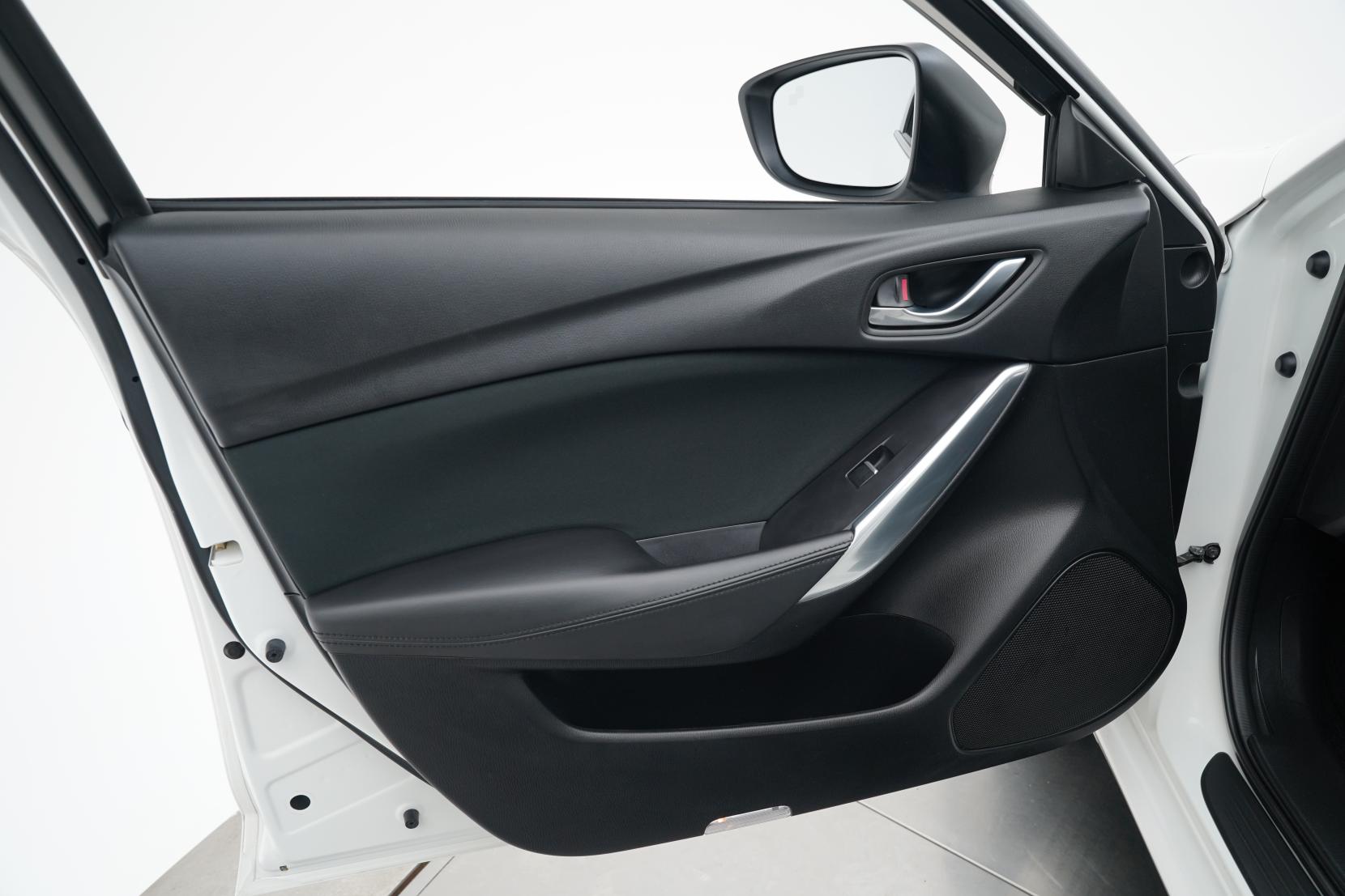 Mazda Atenza 2.0 20S
