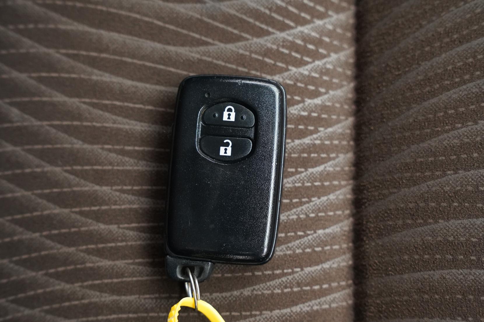 Toyota Aqua G PUSH START