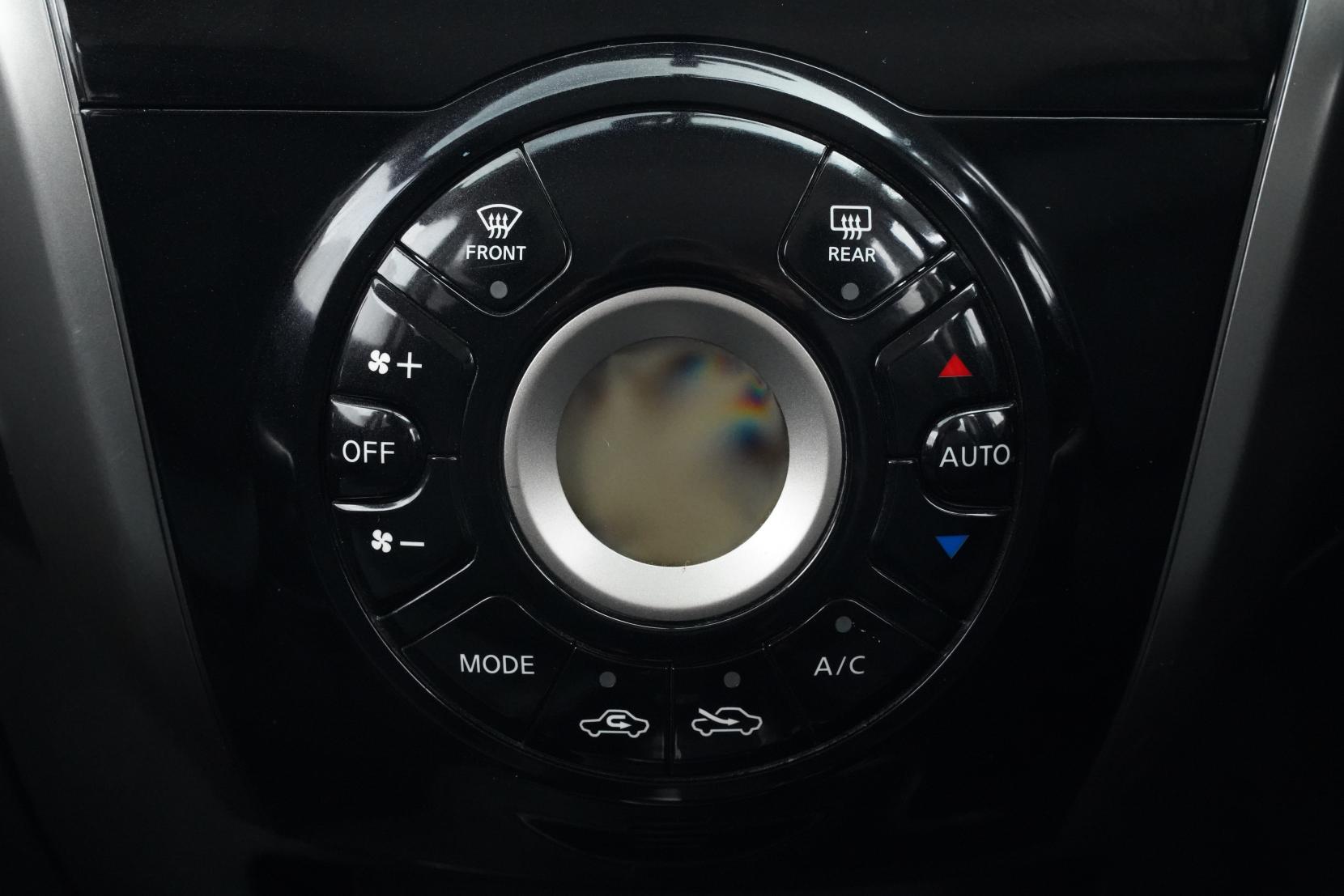 Nissan Note (2004–present) 1.2 MEDALIST