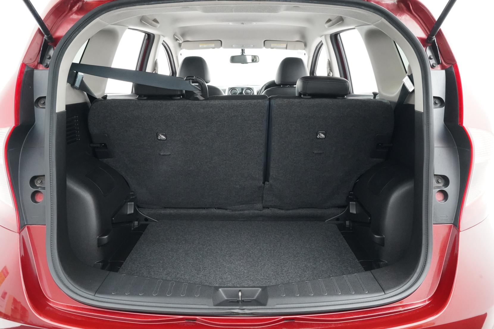 Nissan Note (2004–present) 1.2 MEDALIST