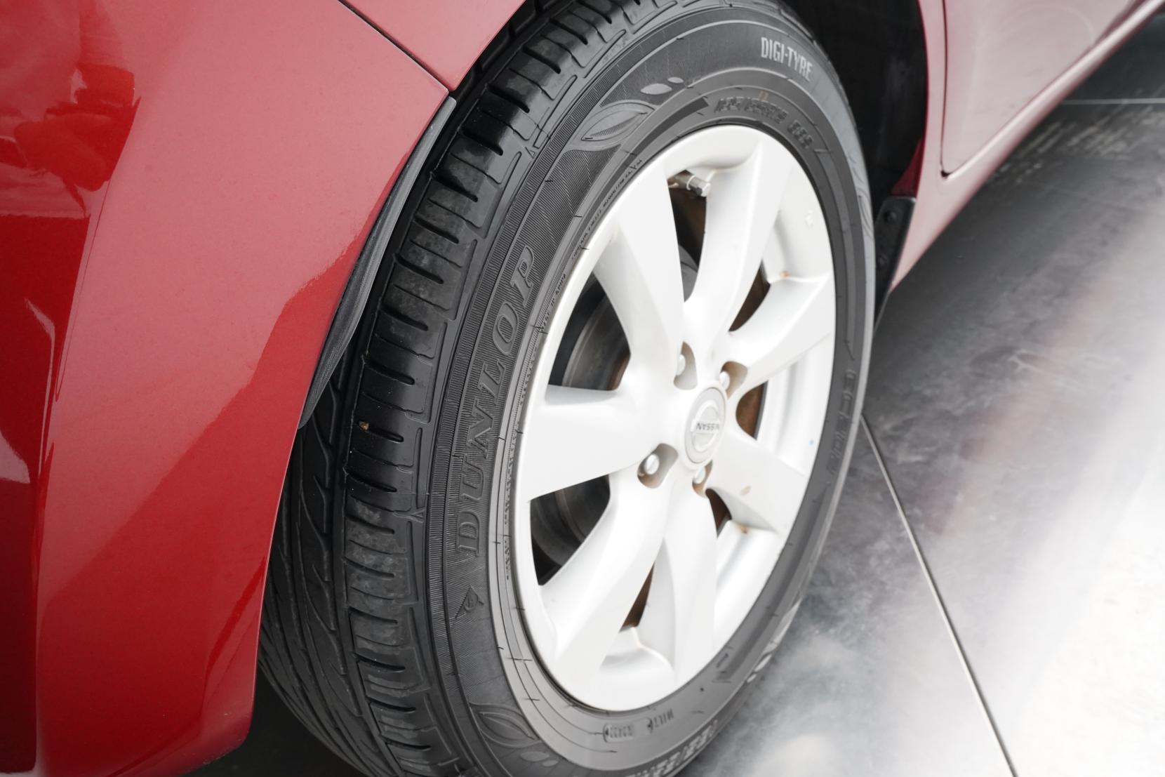 Nissan Note (2004–present) 1.2 MEDALIST