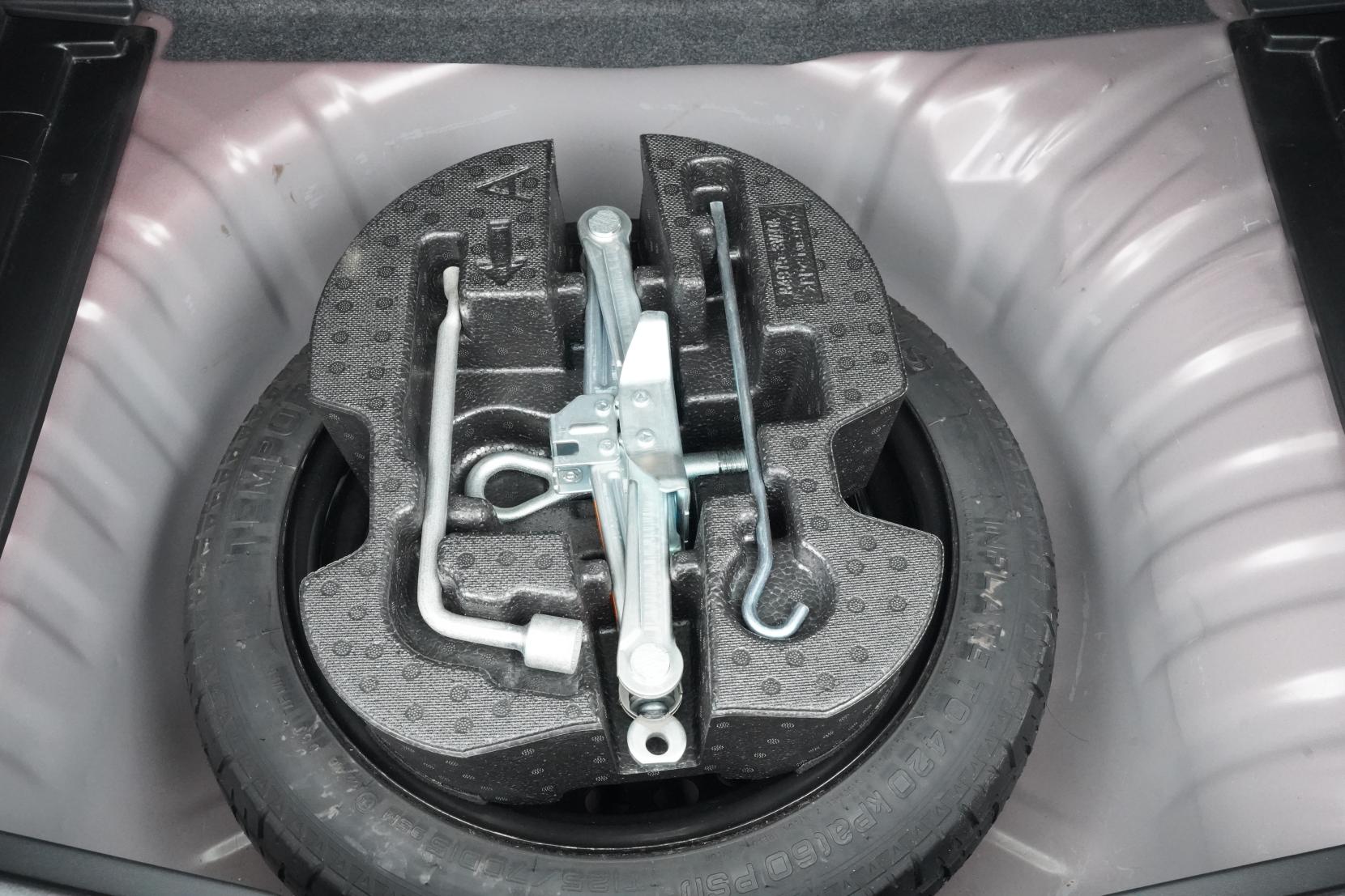 Nissan Note (2004–present) 1.2 MEDALIST