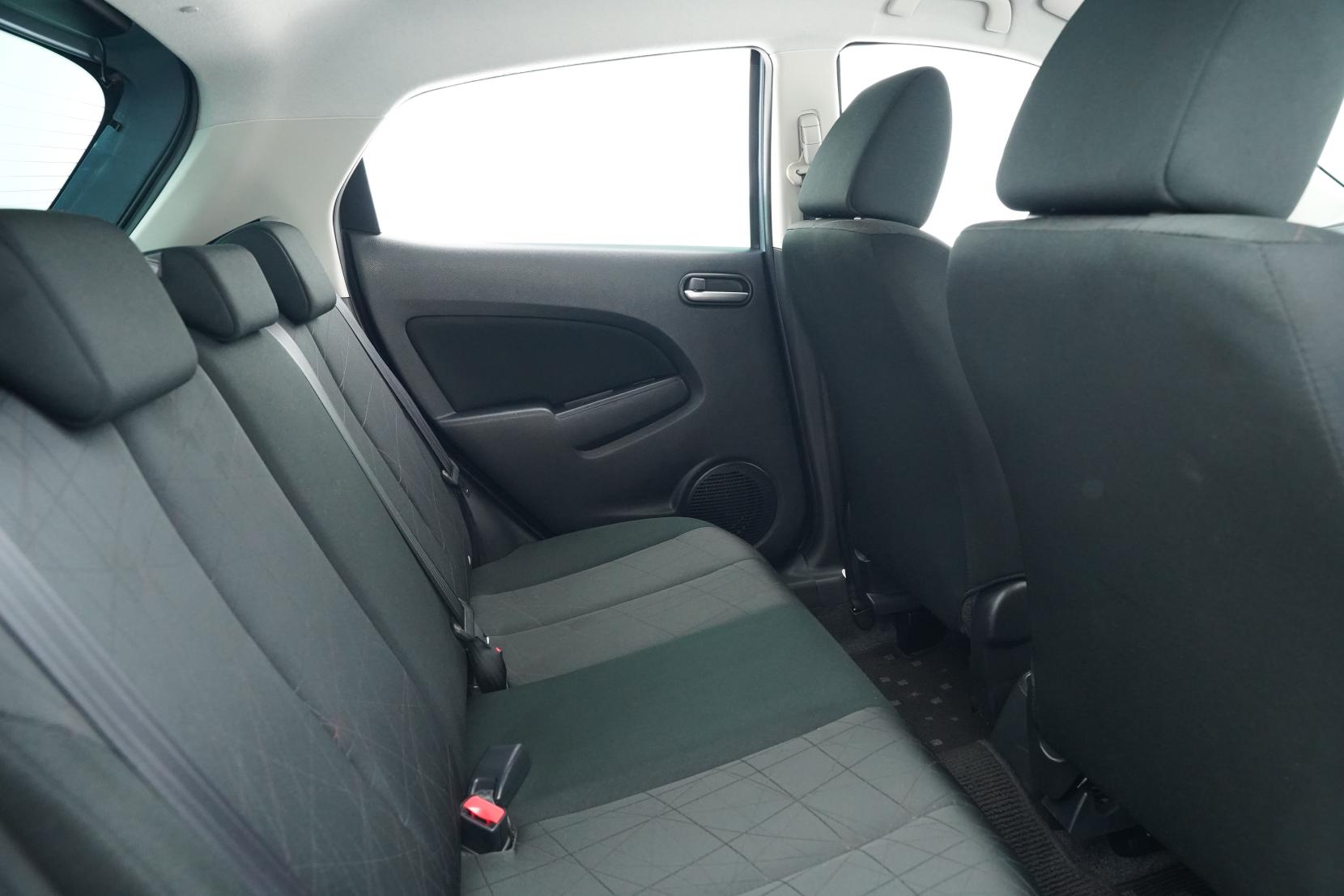 Mazda Demio 13- SKYACTIVE
