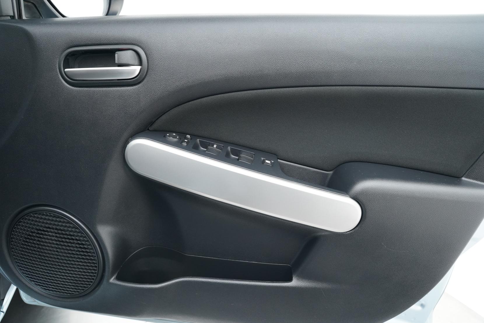 Mazda Demio 13- SKYACTIVE
