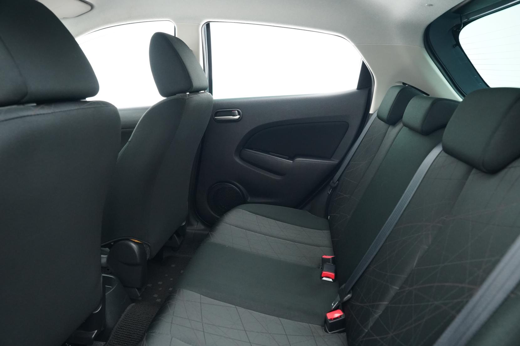Mazda Demio 13- SKYACTIVE