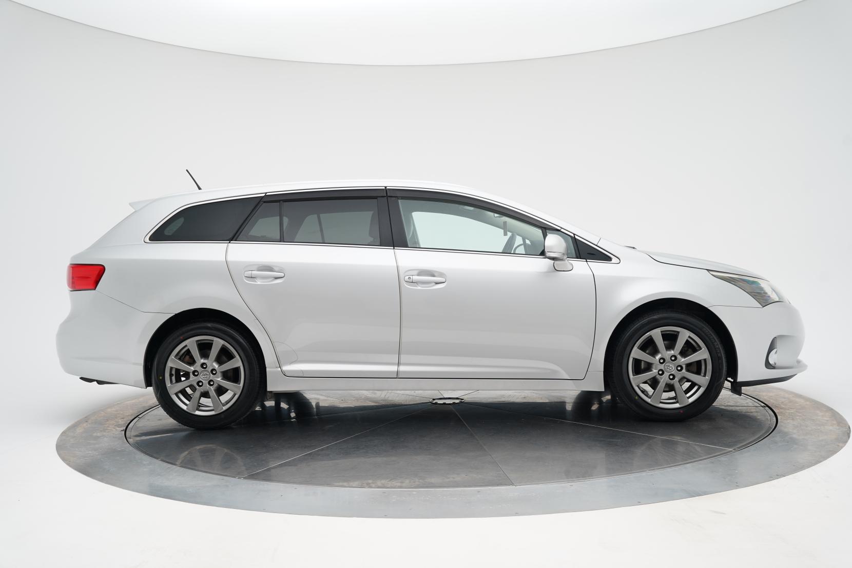 Toyota Avensis 2.0 WAGON WAGON LI