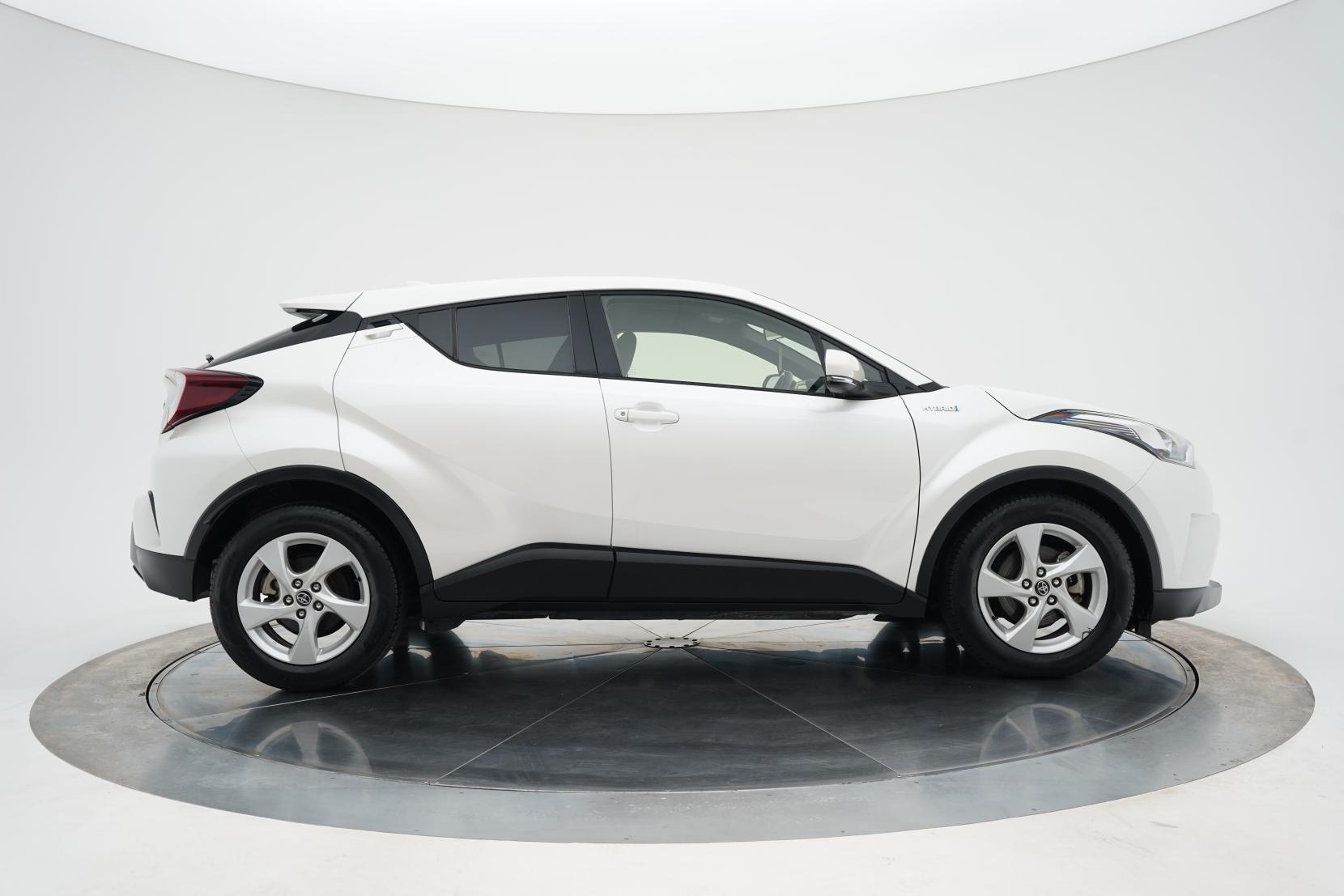 Toyota C-HR 1.8 Hybrid S