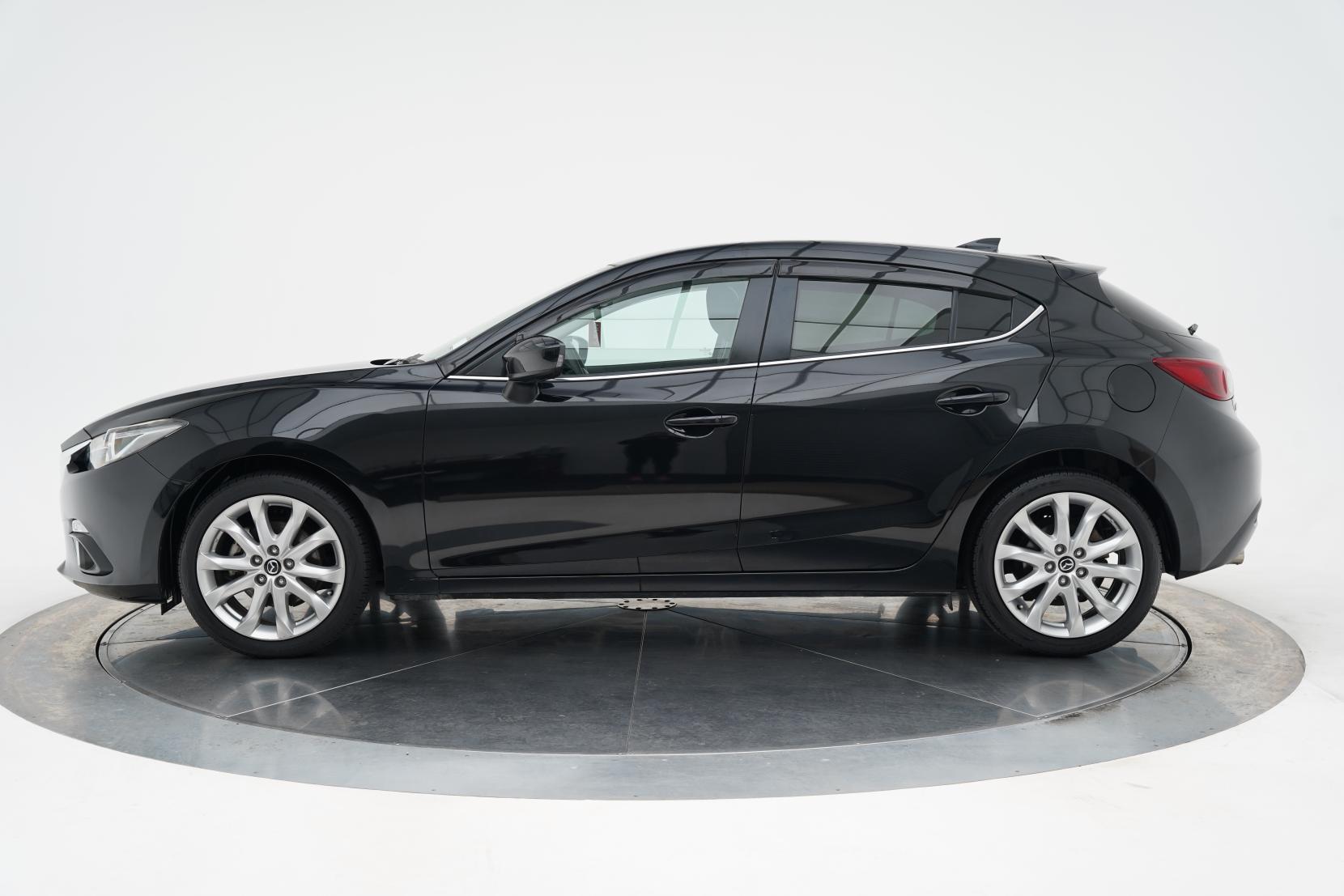 Mazda Axela 2.0 SPORT  20S