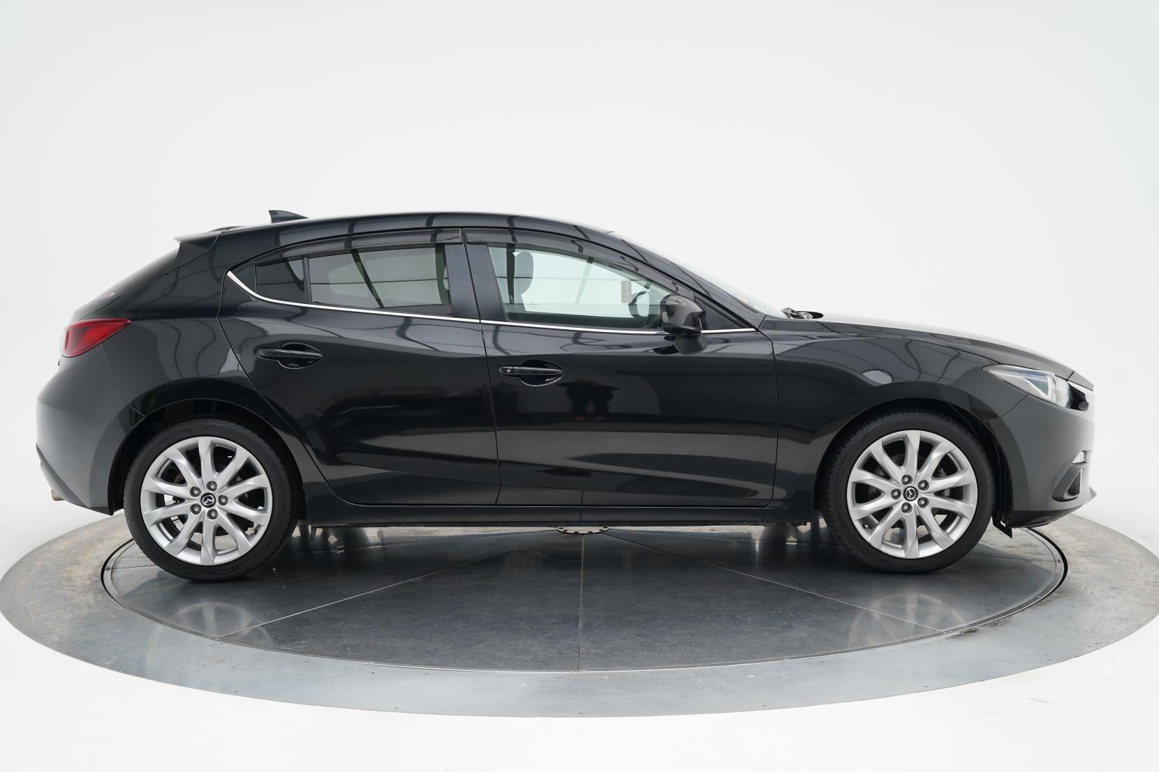 Mazda Axela 2.0 SPORT  20S