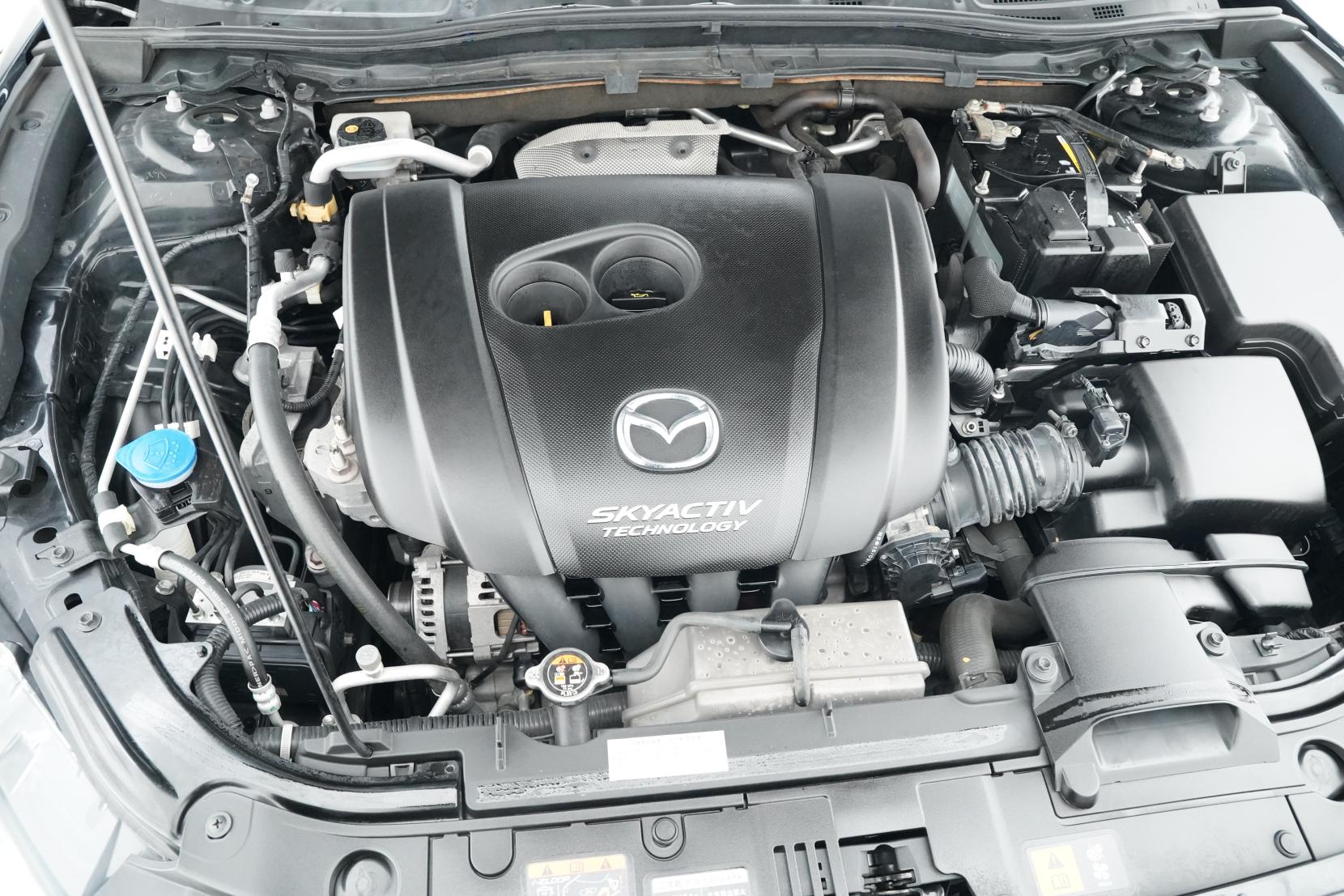 Mazda Axela 2.0 SPORT  20S