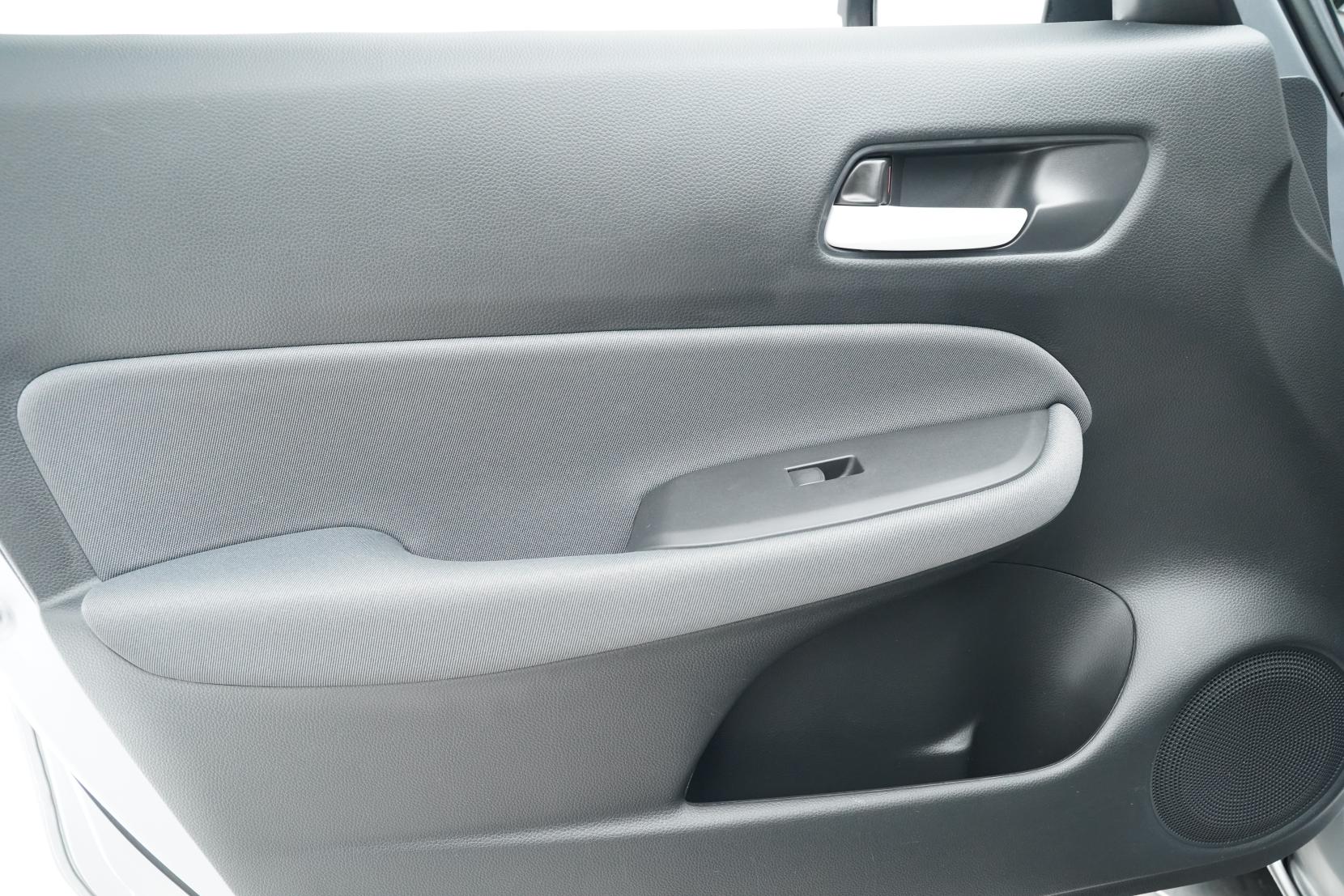 Honda Fit ARIA e:HEV