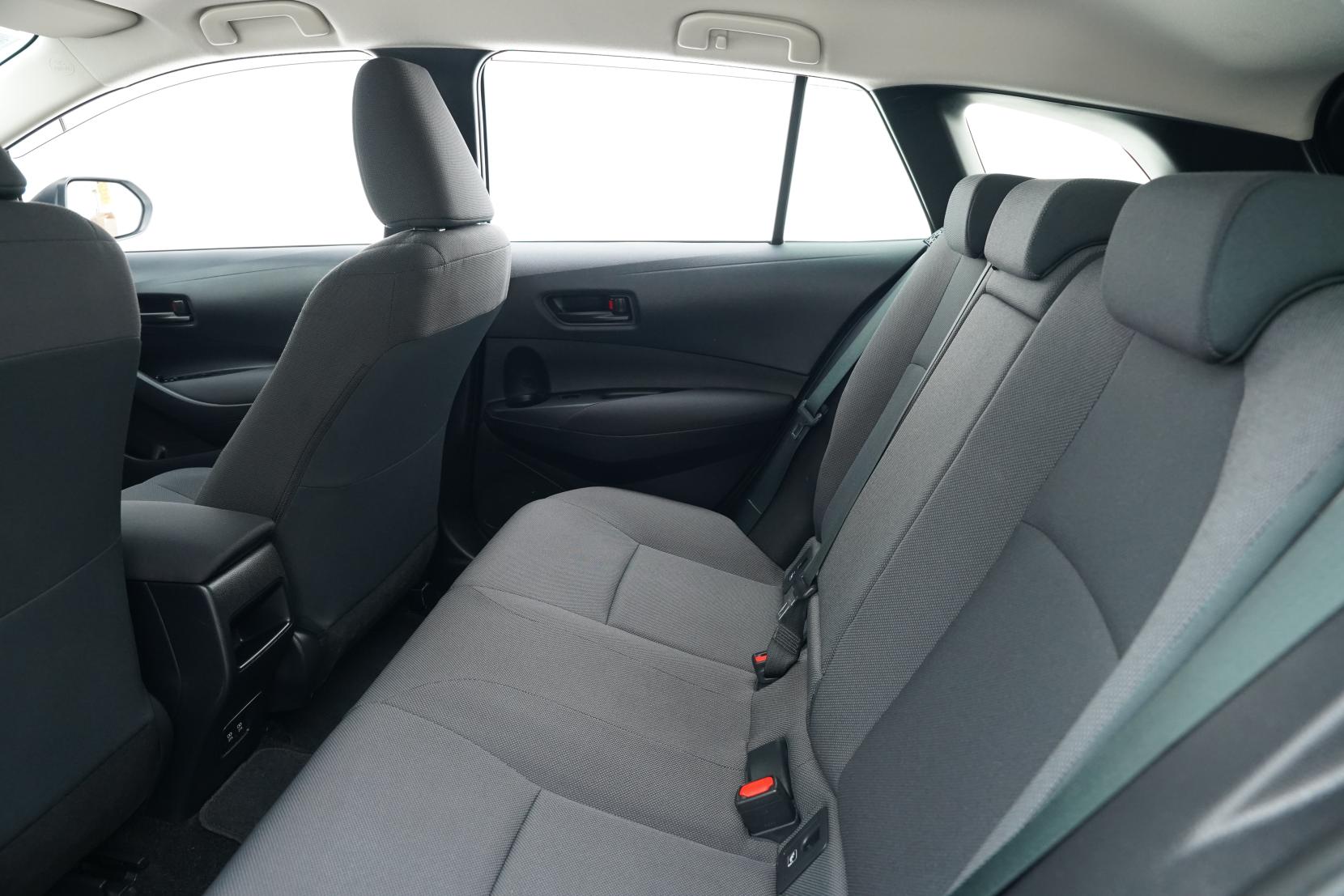 Toyota Corolla 1.8 TOURING HYBRID G-X