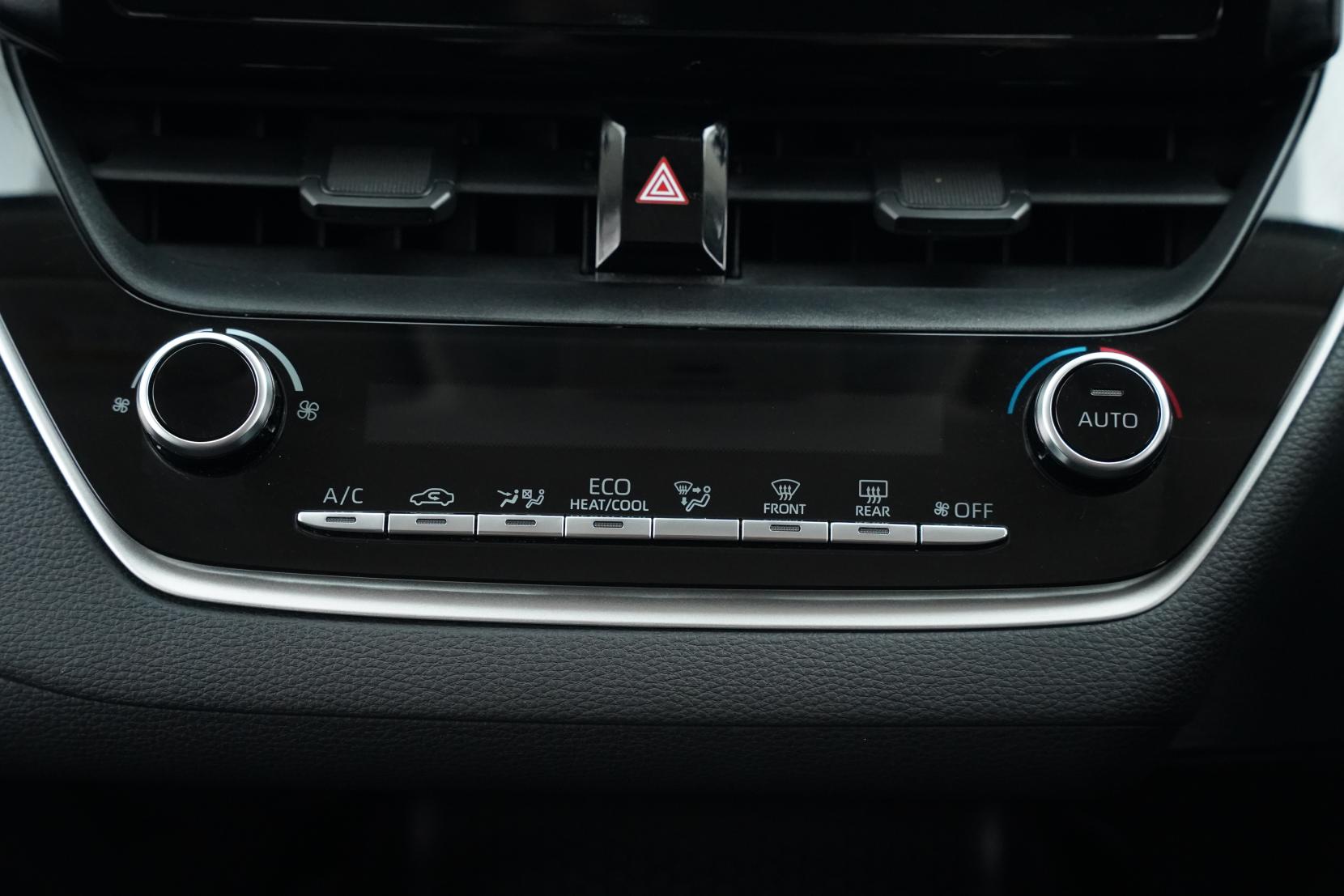 Toyota Corolla TOURING HYBRID G-X