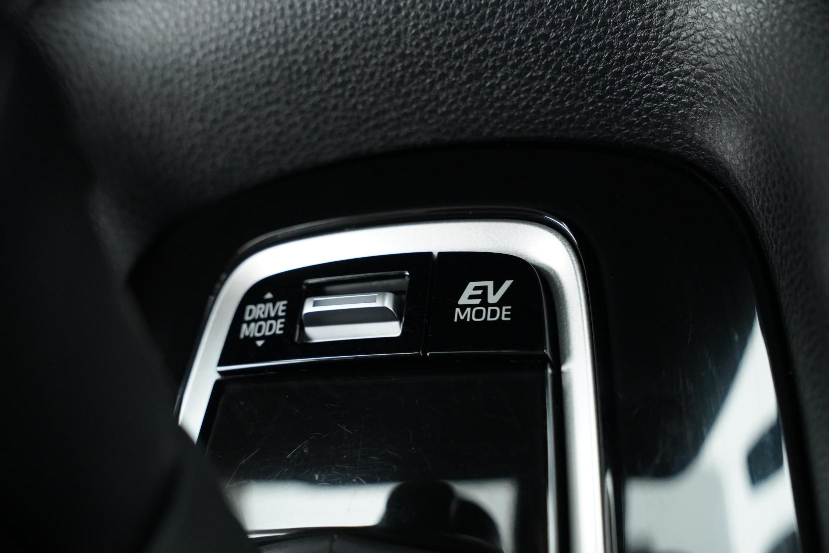 Toyota Corolla TOURING HYBRID G-X