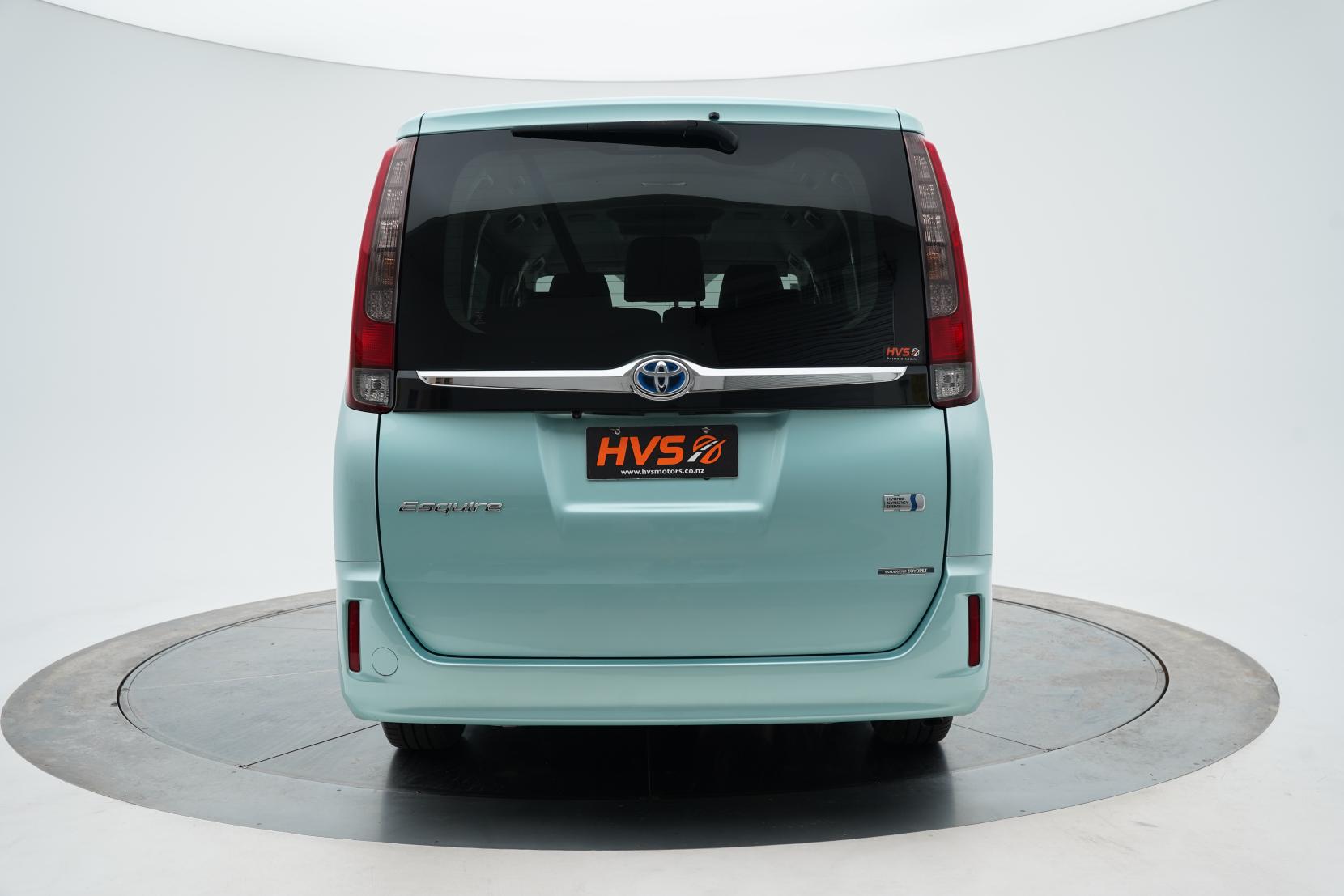 Toyota Esquire 1.8 HYBRID GI