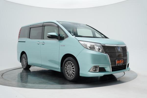 Toyota Esquire 1.8 HYBRID GI