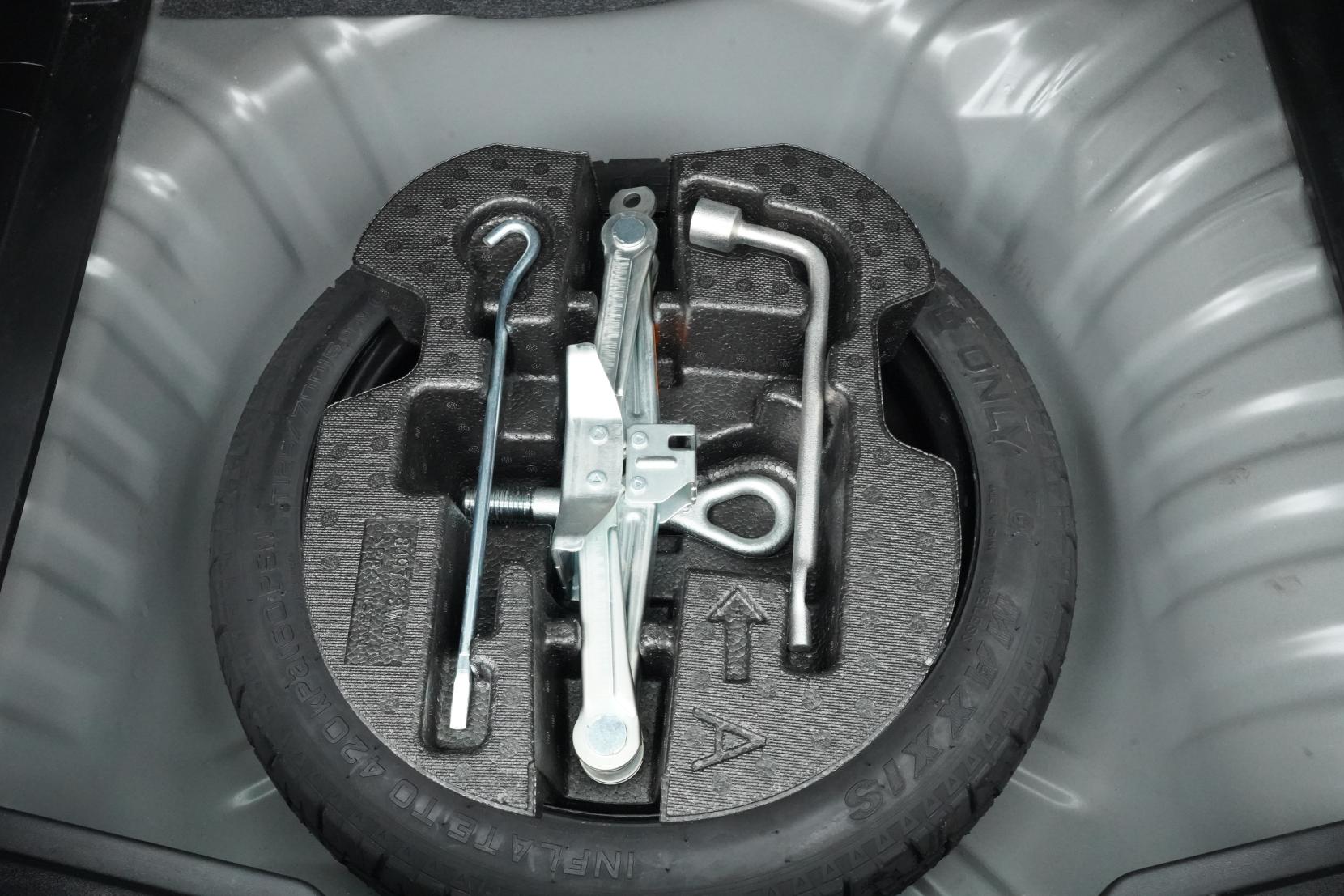 Nissan Note (2004–present) 1.2 MEDALIST